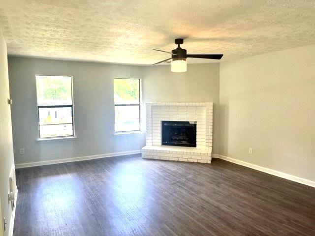 Foto del edificio - 8156 Sunnydale Ln