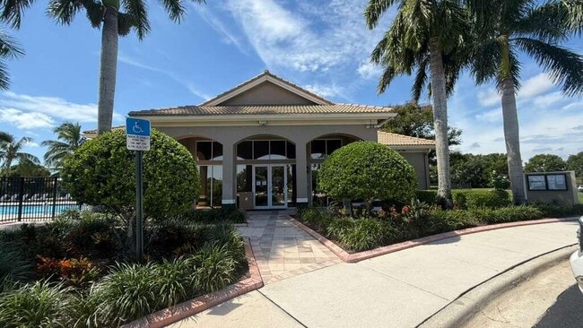Building Photo - 2131 Newport Isles Blvd