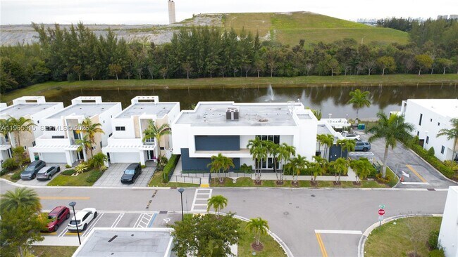 Foto del edificio - 10366 NW 68th Terrace