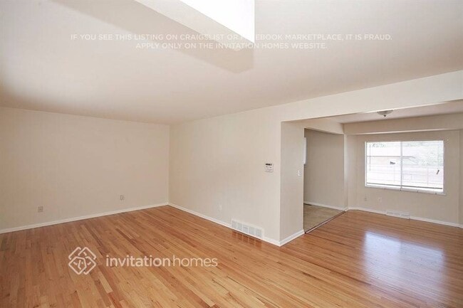 Foto del edificio - 12825 E Virginia Pl