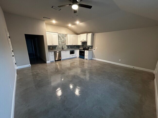 Foto del edificio - 10024 Highway 199 W