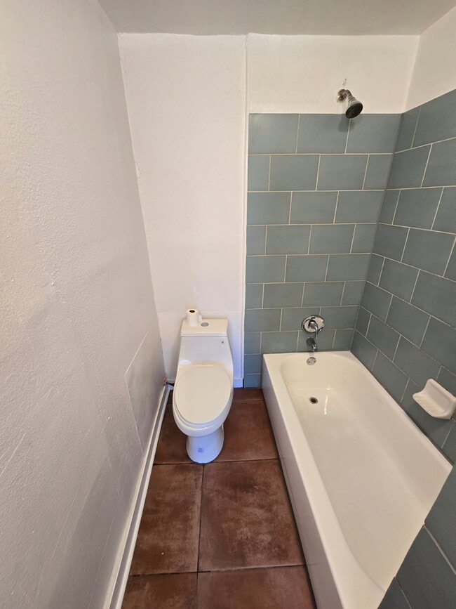 Building Photo - 1507 Polk St