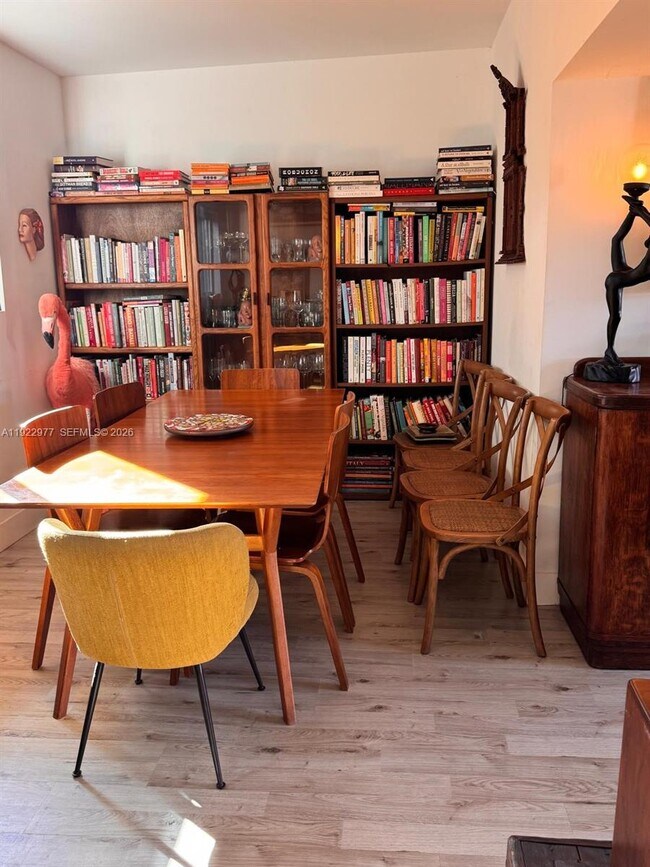 Foto del edificio - 270 NW 109th St