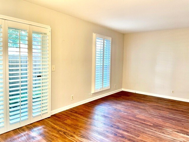 Building Photo - 2120 Acklen Ave