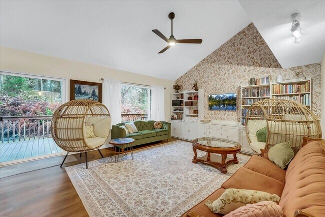 Foto del edificio - Find Your Calm: Furnished Anderson Island ...