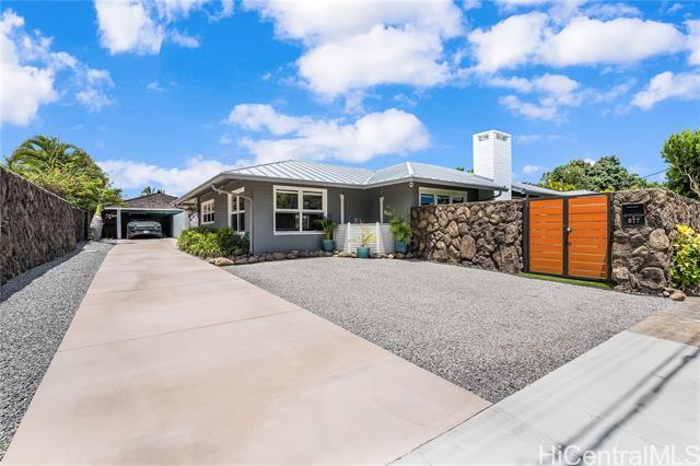 Building Photo - 977 Makaiwa St