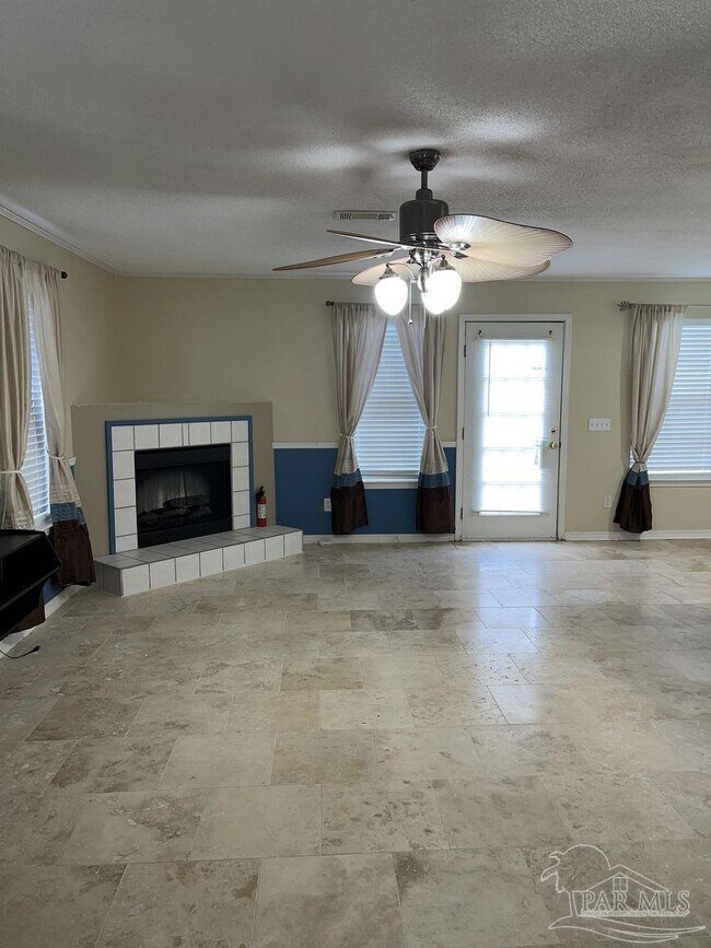 Building Photo - 3368 Two Sisters Wy