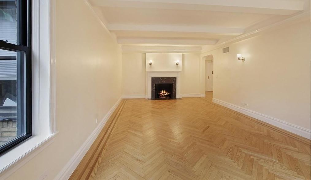 Foto principal - 210 E 68th St