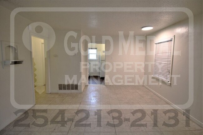 Building Photo - 809 Morris Dr, Copperas Cove