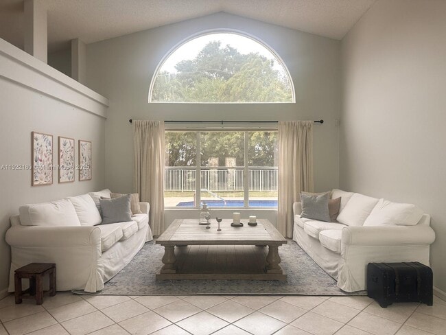 Foto del edificio - 15790 Bent Creek Rd