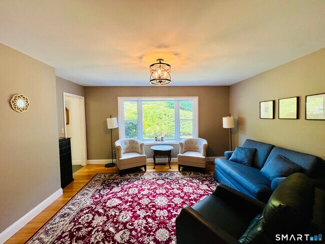 Foto del edificio - 679 Aspen Ln