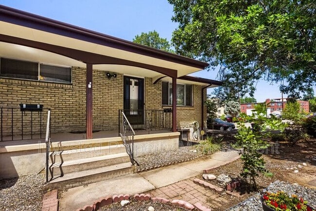 Building Photo - 1142 W Ida Ave