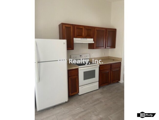 Building Photo - Recently updated Nice and Clean 3/2 with 1...