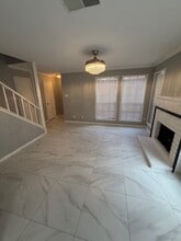 Building Photo - 2211 S Kirkwood Rd