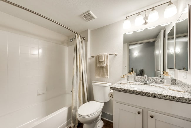 Building Photo - Bahia Cove Apartments