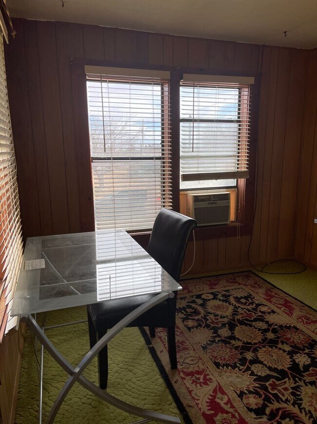 Building Photo - Located in Portales! One Bed Studio Apartm...