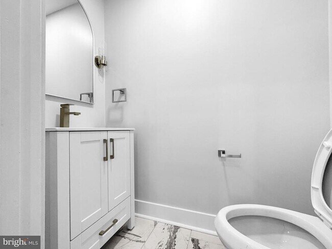 Foto del edificio - 10444 Malone Ct