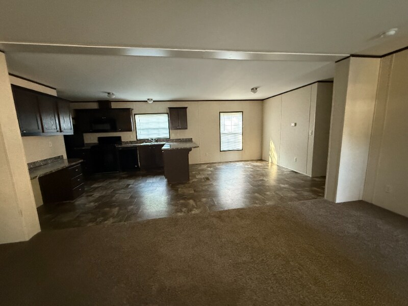 Foto del edificio - 57 Dunlap Cir