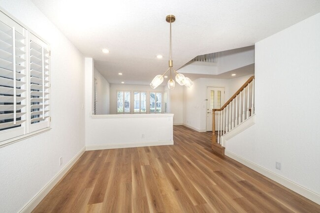 Building Photo - Executive Home With Remodeled Bathrooms + AC in Old Palo Alto