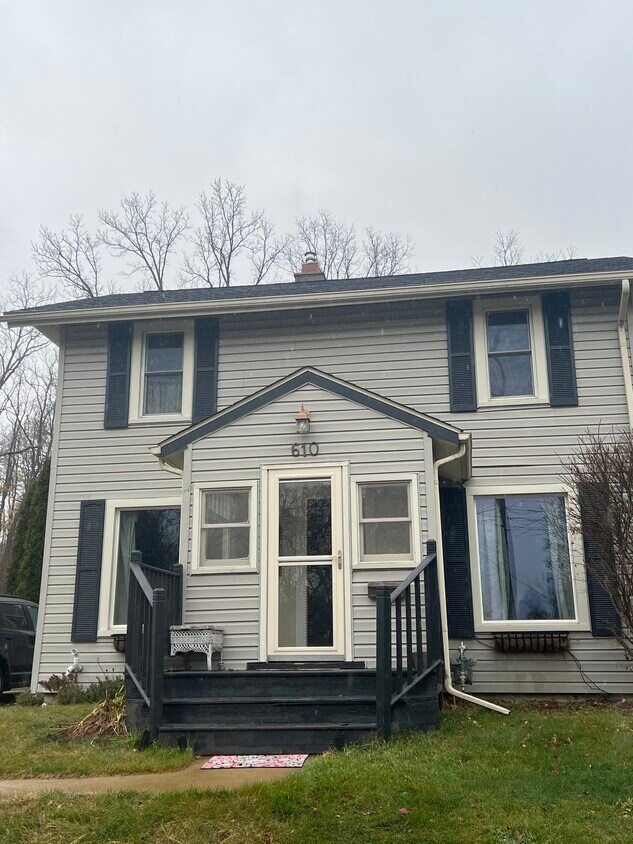 610 Birch St, Marshall, MI 49068 House Rental in Marshall, MI