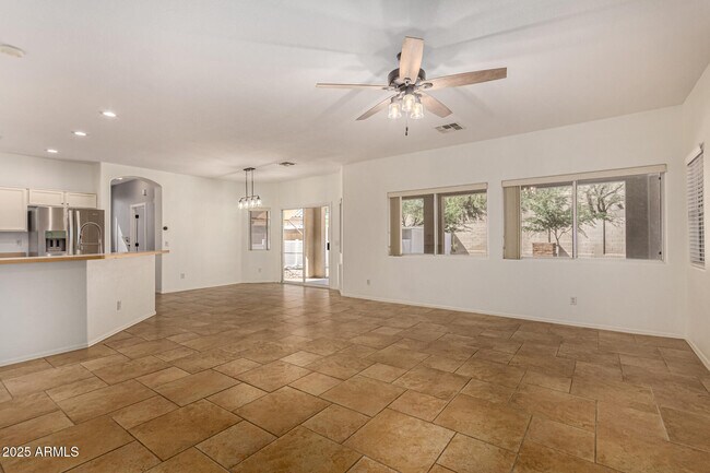 Foto del edificio - 8382 W Mary Ann Dr