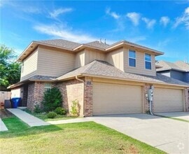 Building Photo - 2117 Buena Vida Ln