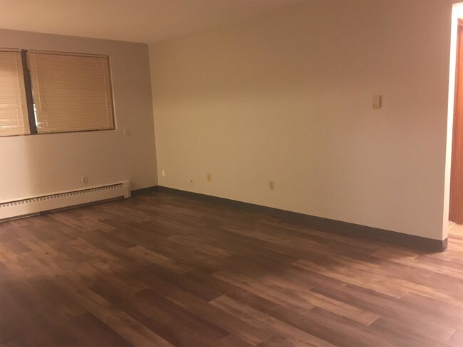 Foto del edificio - 1145 7th St W
