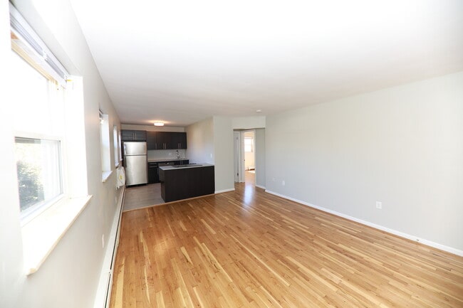 Building Photo - 4118 Eileen Dr