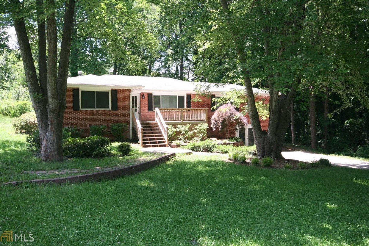Primary Photo - 2517 Chambers Dr