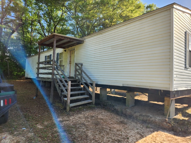 Building Photo - 71 Gibson Cir