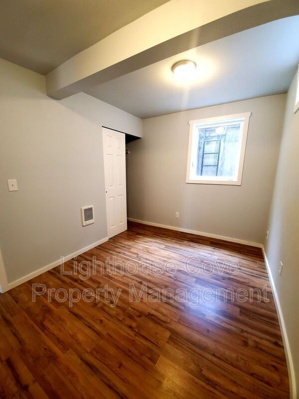 Building Photo - 1508 11th St