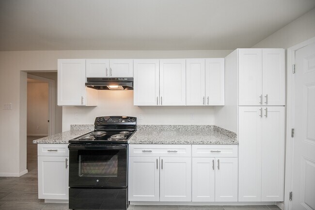 Building Photo - 5042 Mallow St