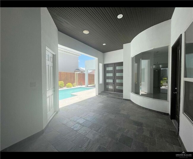 Building Photo - 23 E St