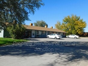 Building Photo - 3292 Lombardy Ln