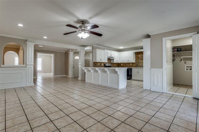 Building Photo - 558 Ridgemont Dr