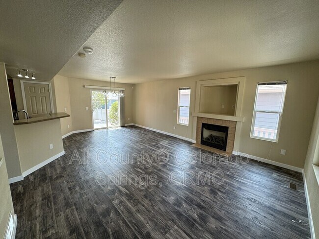 Foto del edificio - 7812 Tango Ln