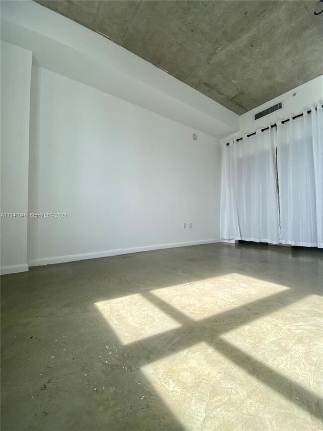 Foto del edificio - 234 NE 3rd St