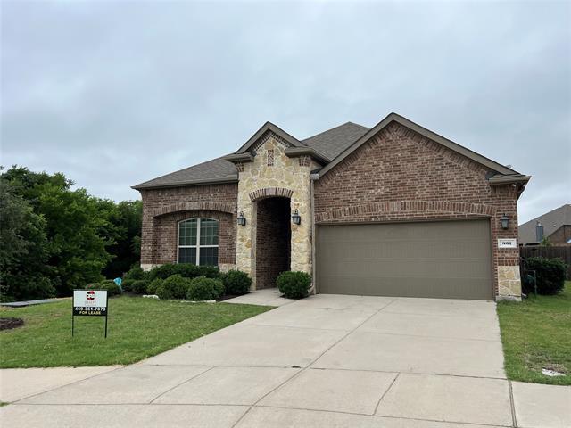 Foto del edificio - 801 Lake Cypress Ln