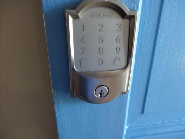 Foto del edificio - 9715 Harrell Ave