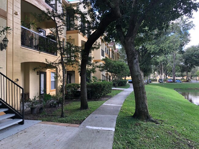 Foto del edificio - 5604 Pinnacle Heights Cir