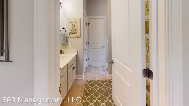 Foto del edificio - 4 br, 3.5 bath House - 1816 Kennesaw Ln