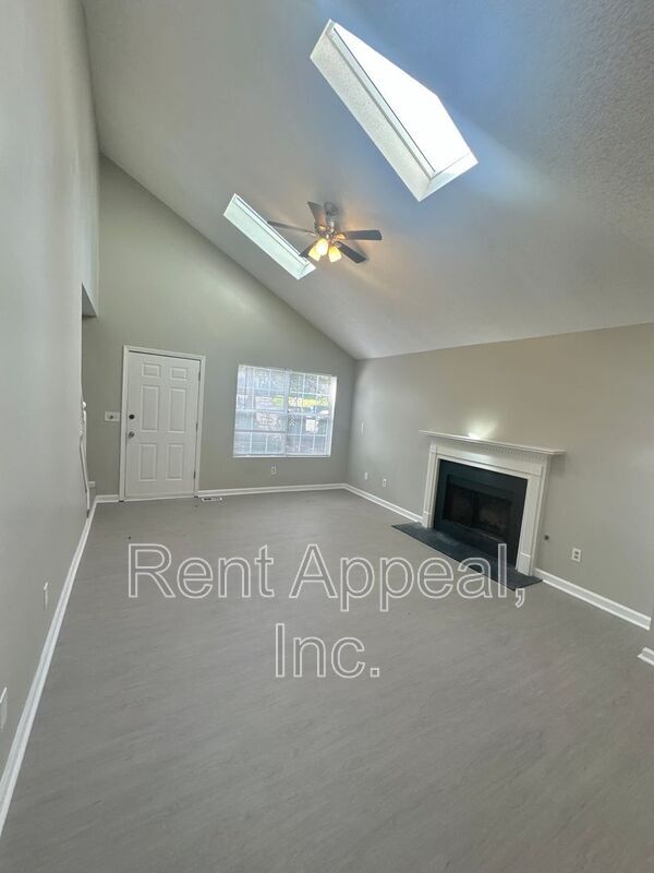 Building Photo - 4143 Lake Mist Dr NW