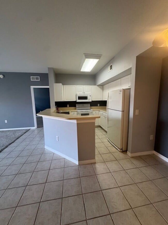 Foto del edificio - 2 bedroom 2 bathroom Condo in Gardens at Beachwalk