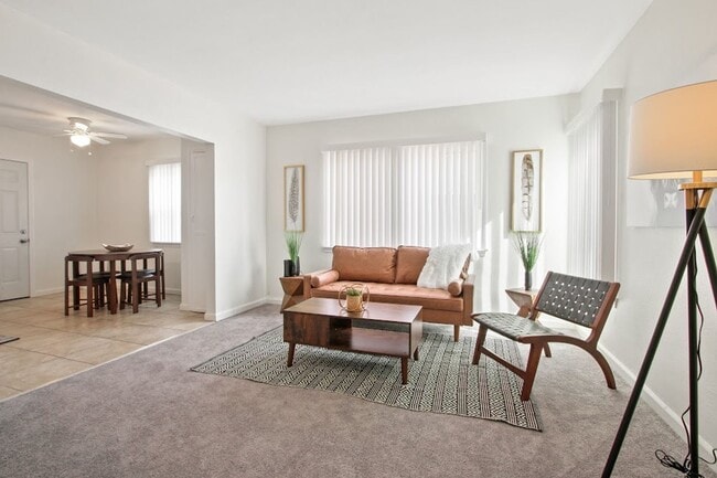 MOVE IN READY - Charming 2B/1B Unit in Pri... - MOVE IN READY - Charming 2B/1B Unit in Pri... Apartment