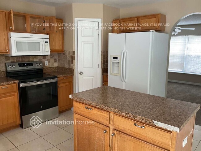 Foto del edificio - 10431 Fly Fishing St