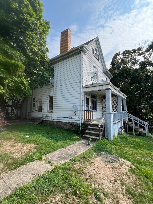 Building Photo - 3303 Orchard St
