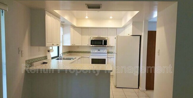 Foto del edificio - 5004 SW 10th Ave