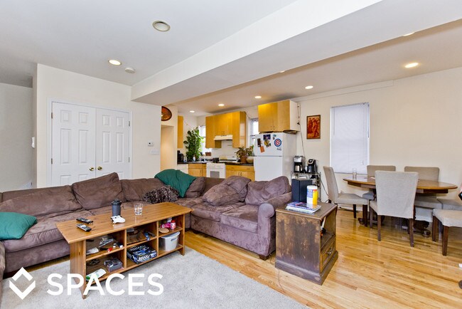 Foto del edificio - 518 N May St