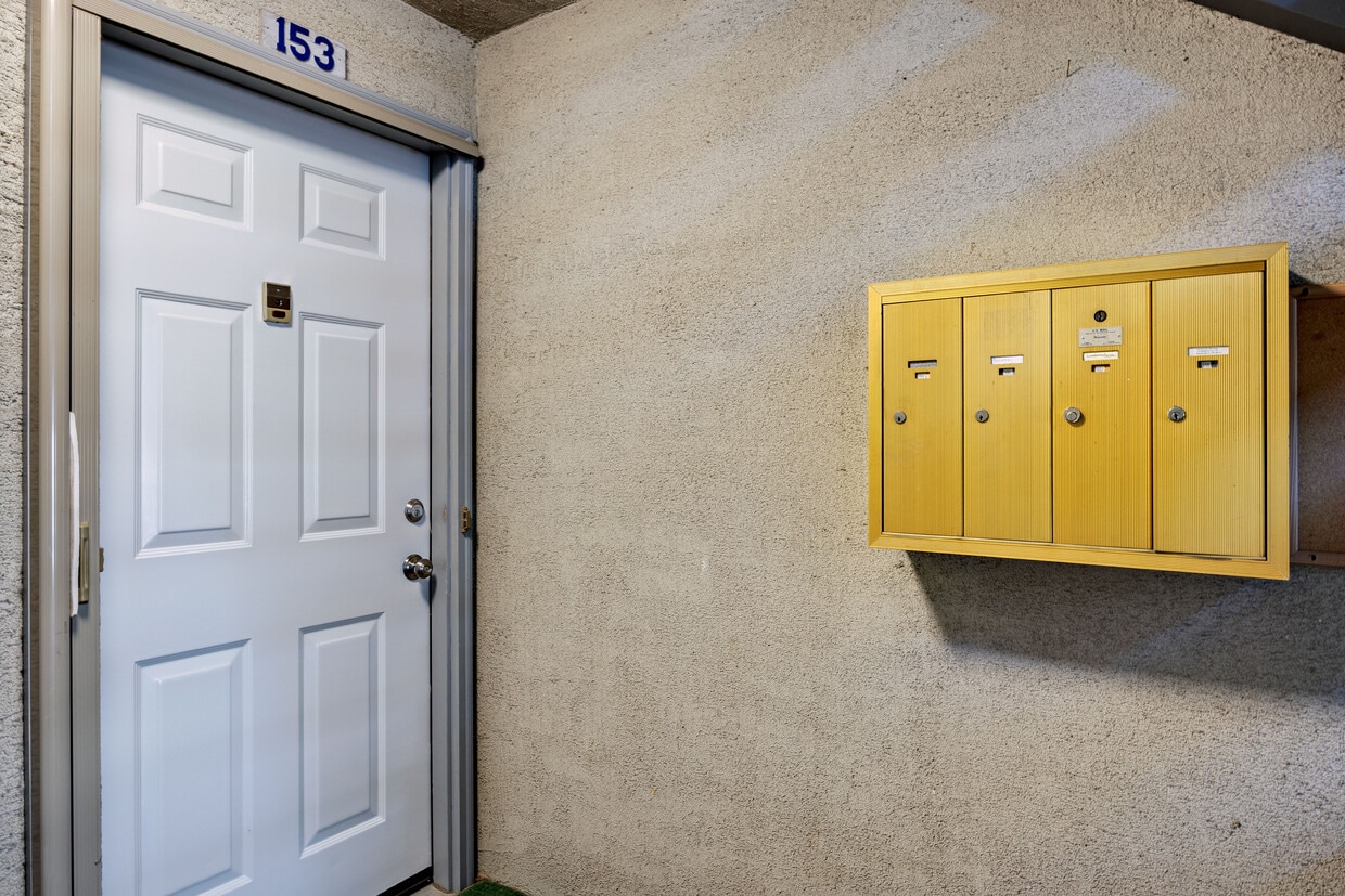 Photo - 153 Madison Ave N (Bainbridge Island, WA)