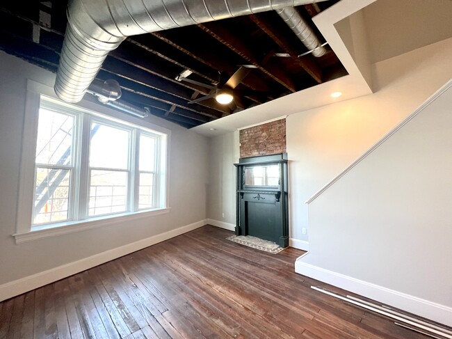 Foto del edificio - 4330 Spring Grove Ave
